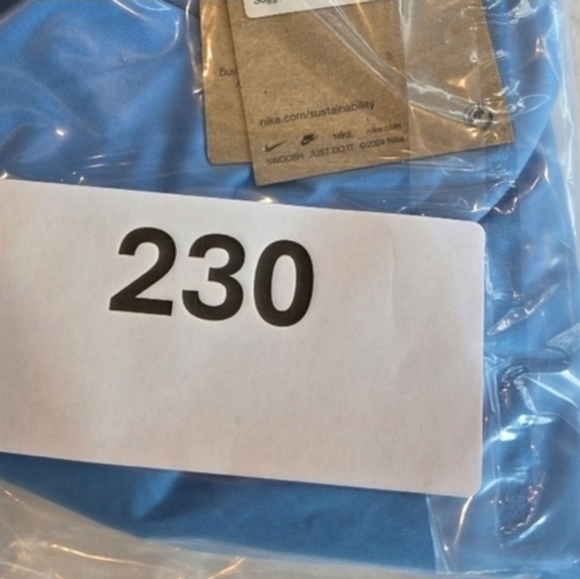 Nike One Dri-FIT Women’s Racerback Tank Top Blue XL New Training - Picture 8 of 8